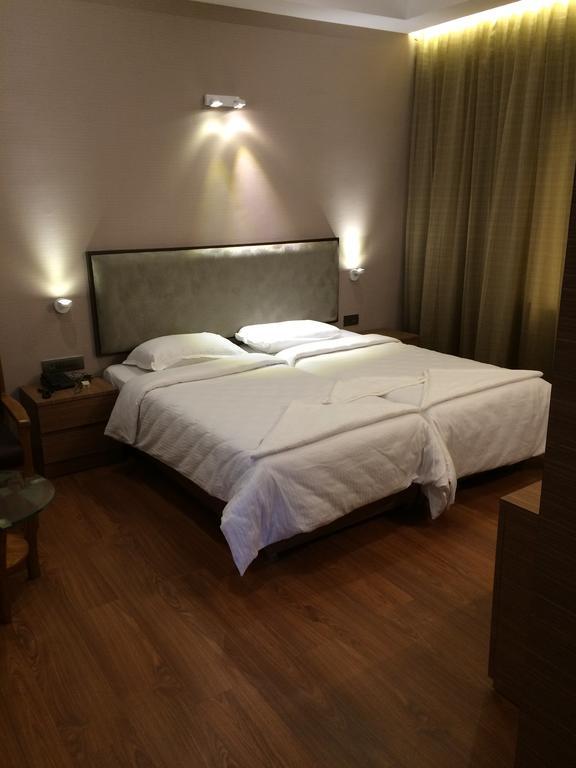 Brownstar Boutique Hotel Madras Kamer foto